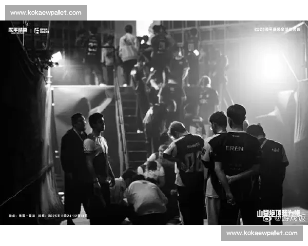 G4比赛激战正酣 各路选手奋勇拼搏 引领电竞新潮流